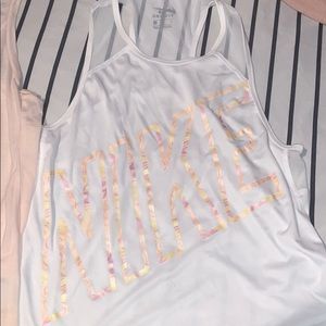 nike workout shirt